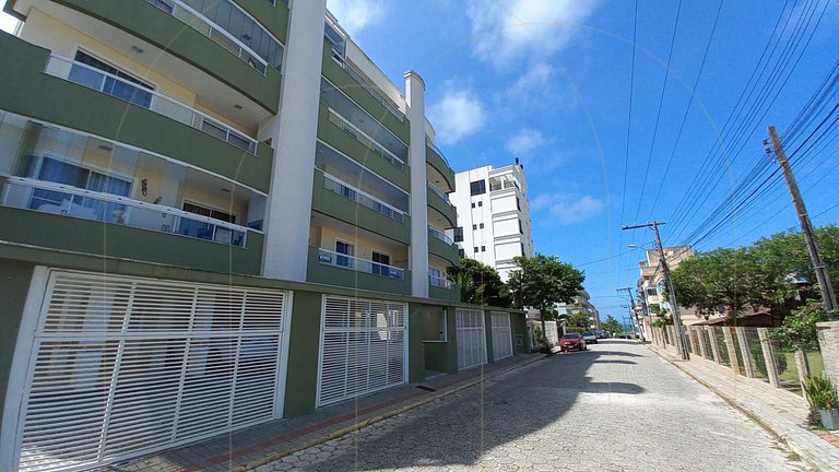 Apto 2 dorm. 100 M. avenida principal.