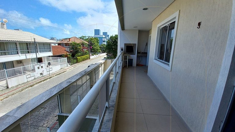 Apto 2 dorm. 100 M. avenida principal.